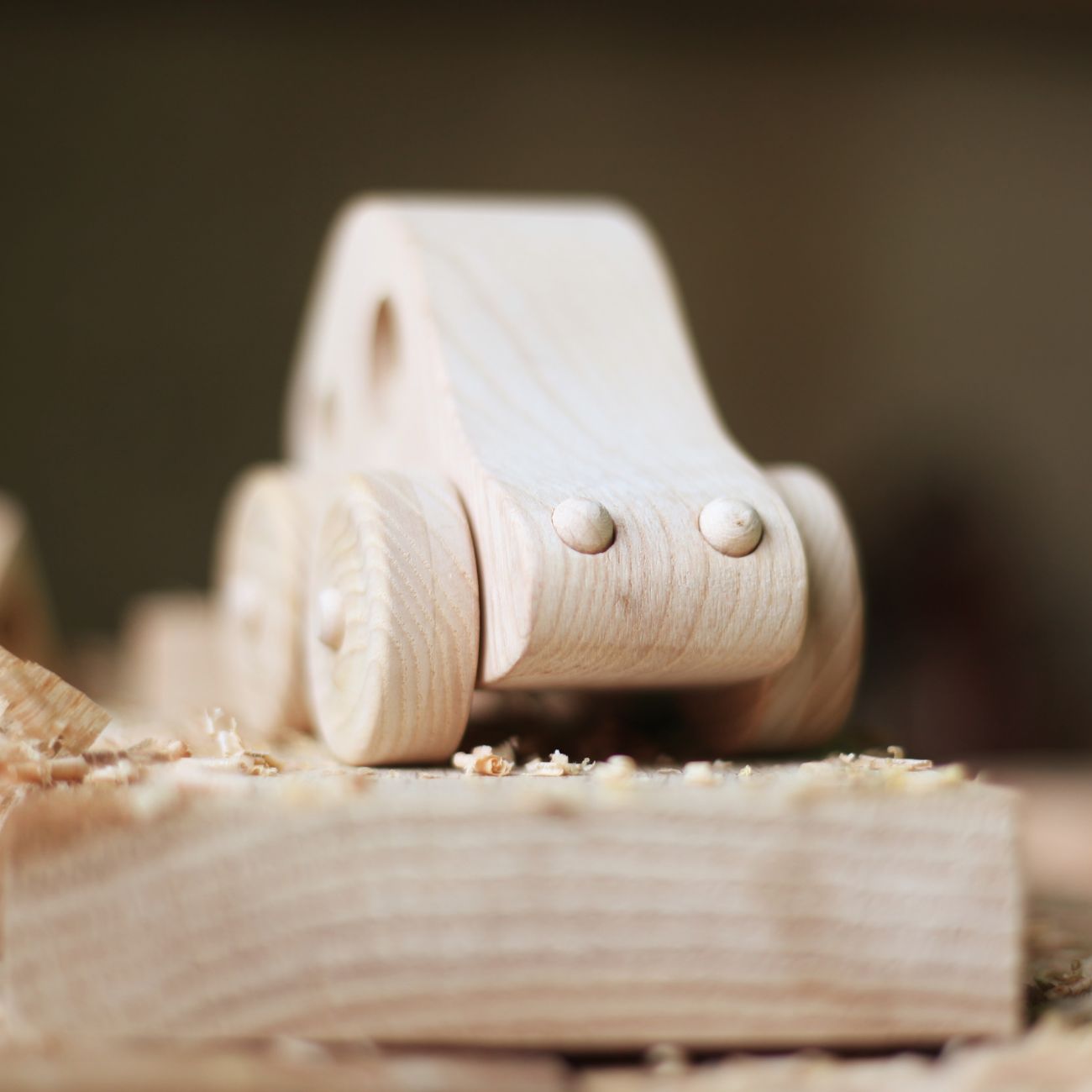 Von der Antike bis heute: Holzspielzeug und seine faszinierende Geschichte - Geschichte des Holzspielzeugs: Ein tiefer Einblick von den Anfängen bis zur modernen Zeit