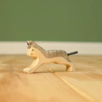 HOLZTIGER Katze, laufend