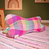 Handmade Knochenkissen bunt kariert