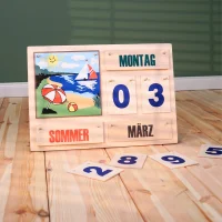 Jahreszeitenkalender aus Holz - Drei Bl&auml;tter