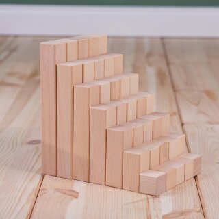 Naturbausteine Treppenstufen – 35-teiliges Holzbaustein-Set von Papoose Toys