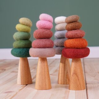 Filzstapelbäume im 4er-Set – Fantasievolle Bäume aus Filz & Holz