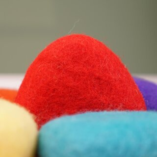 Jahreszeiten Flusssteine aus Filz – 12-teiliges Farbkreis Stapelset