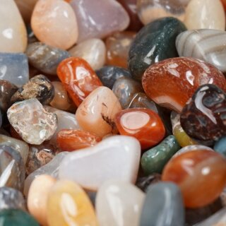 Halbedelsteine Kunterbunt 2–3 cm – 1 kg Schatz- & Dekosteine