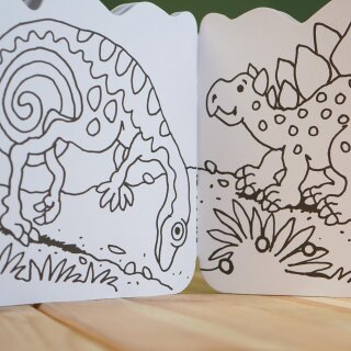 Stanz-Malbuch „Dinosaurier“ – Formgestanztes Ausmalbuch 21 x 21 cm