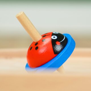Tierkreisel Holz – Holzkreisel Kinder mit Tiermotiven