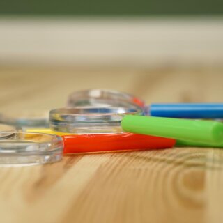Bunte Lupen 8er Set – 5-fach Vergrößerung für Kindergarten & Schule