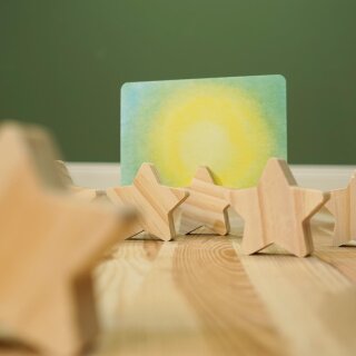Kartenhalter Stern aus Holz – kreative Sternform zum Basteln und Dekorieren