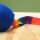 Kometenball – farbenfrohes Bewegungsspielzeug mit langem Regenbogenschweif
