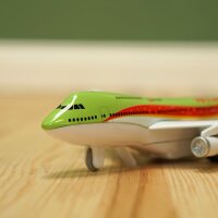 Flugzeug mit Licht, Sound und Rückzugmotor –...