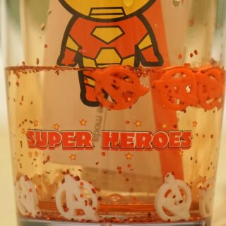 Marvel Iron Man Trinkbecher mit Strohhalm 320 ml – Glitzerbecher mit Figur