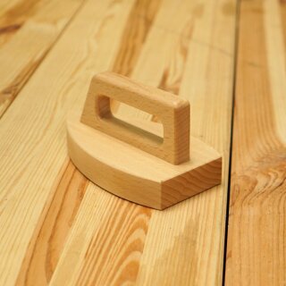 Holz-Bügeleisen aus Buche – Montessori-Spielzeug für Rollenspiele & Alltag